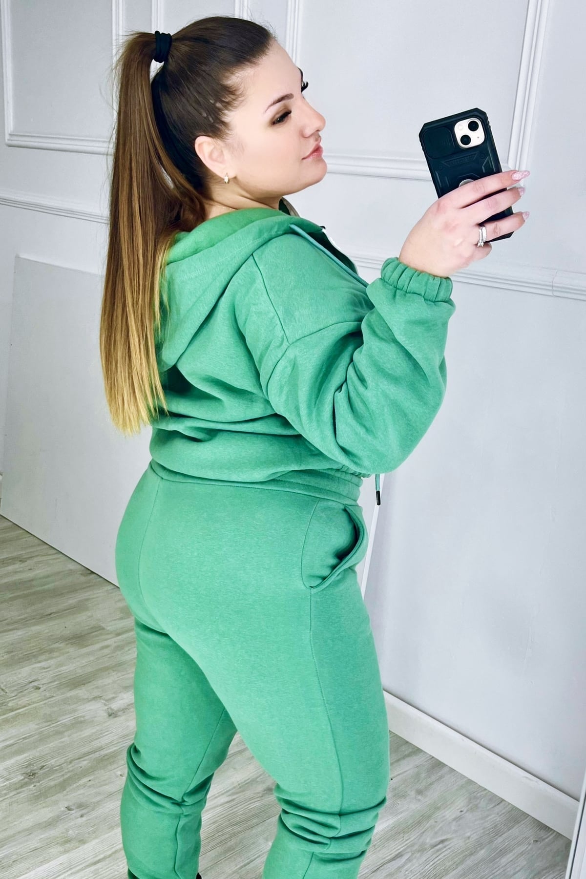 Női plus size bélelt cipzáras melegítőruha fehér 3557-23