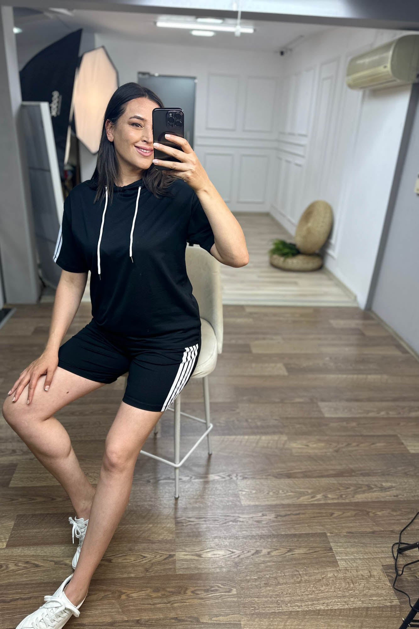 Trening dama marimi mari cu dungi si pantaloni scurti 3768-23