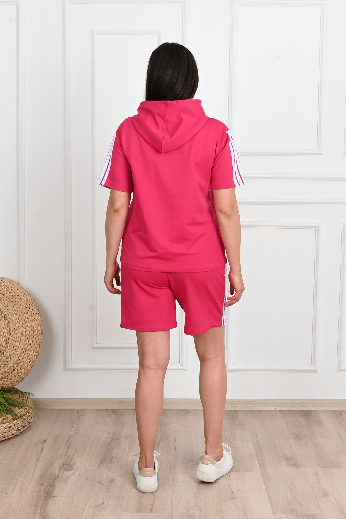 Trening dama marimi mari cu dungi si pantaloni scurti 3768-23