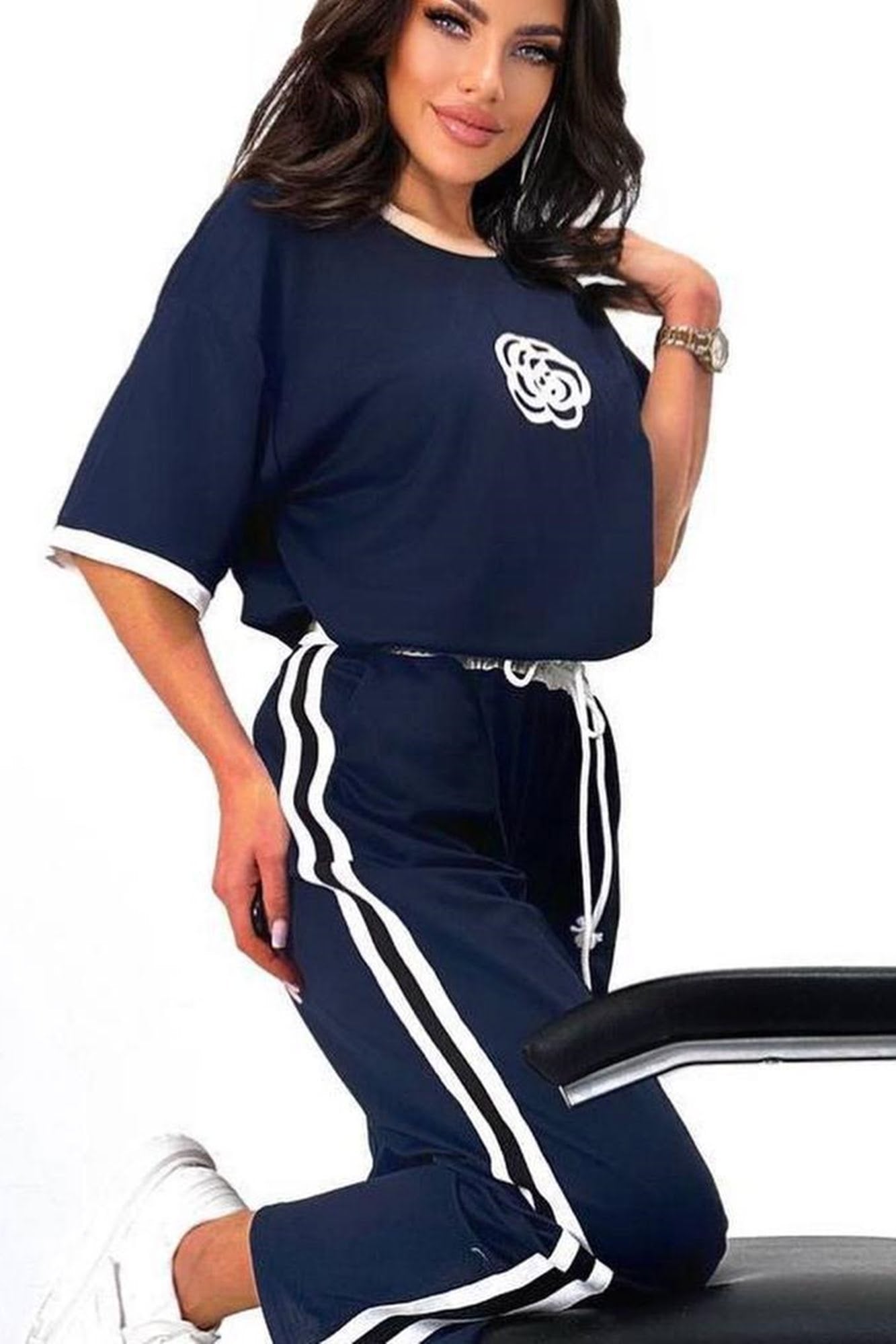Női plus size melegítő virágmintával 3807