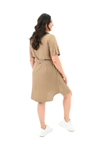 Női plus size ruha gombokkal és foltzsebekkel 5246