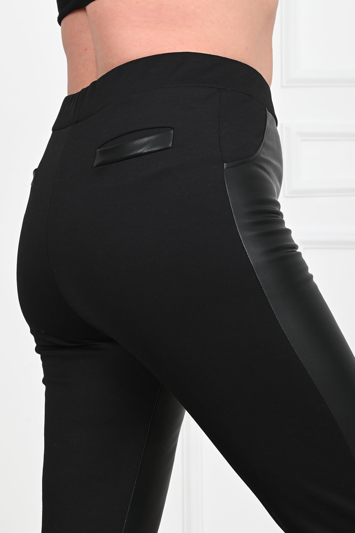 Női plus size bőr harisnya 6130-23