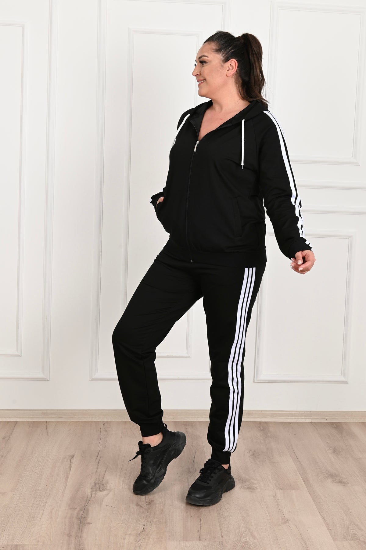 Női plus size csíkos melegítő 8047