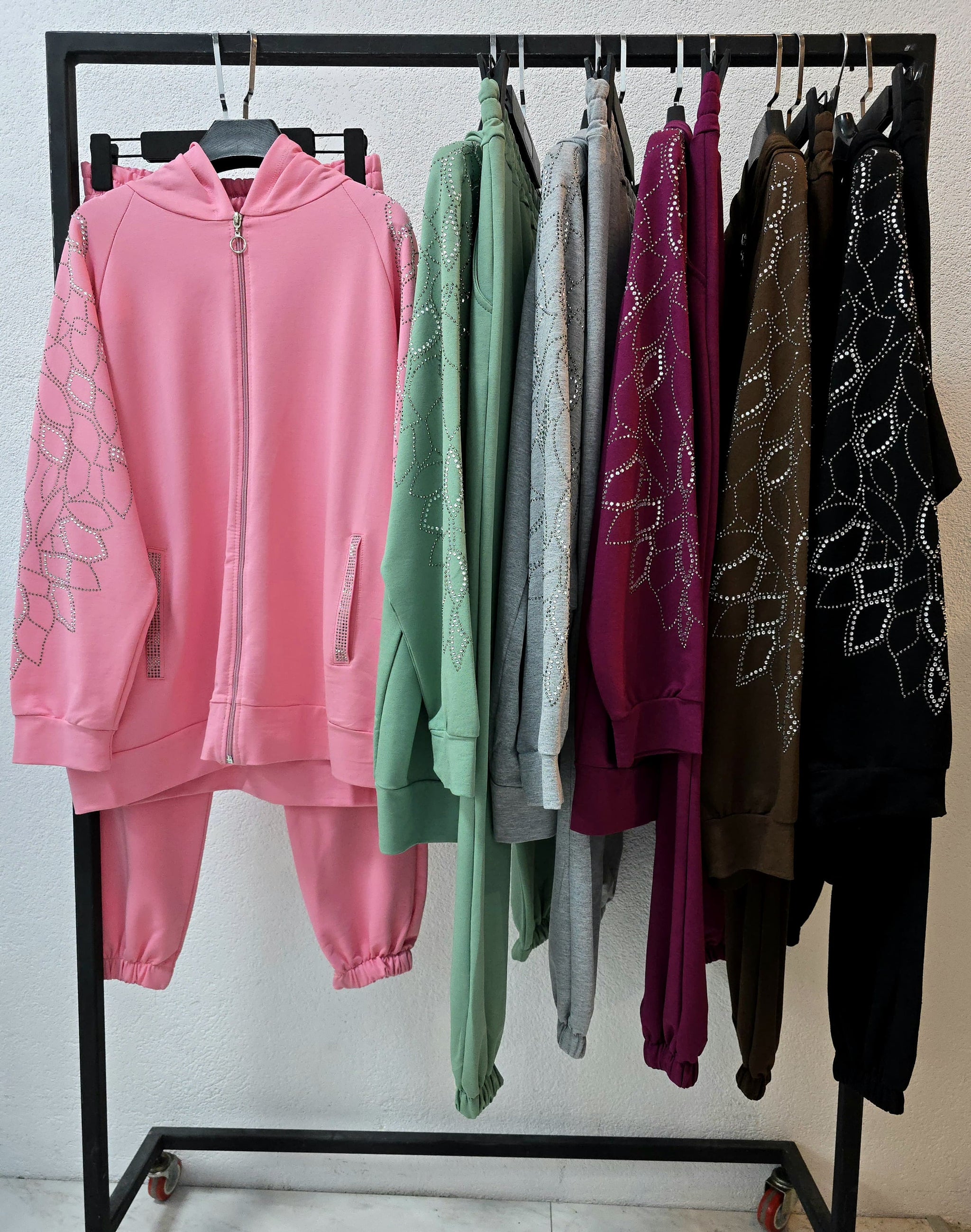 Trening dama marimi mari cu strasuri 8129