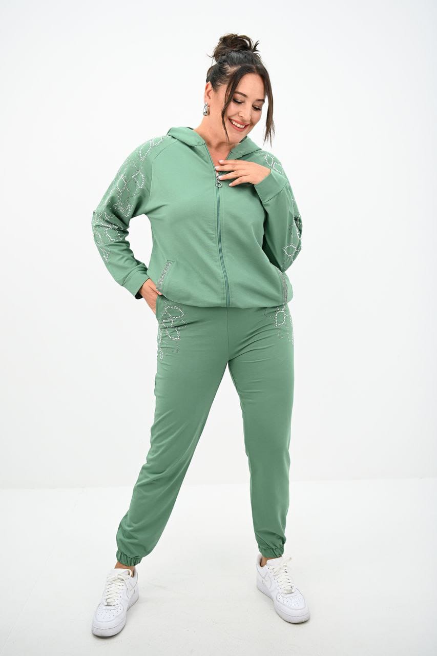 Női plus size melegítő strasszokkal 8129