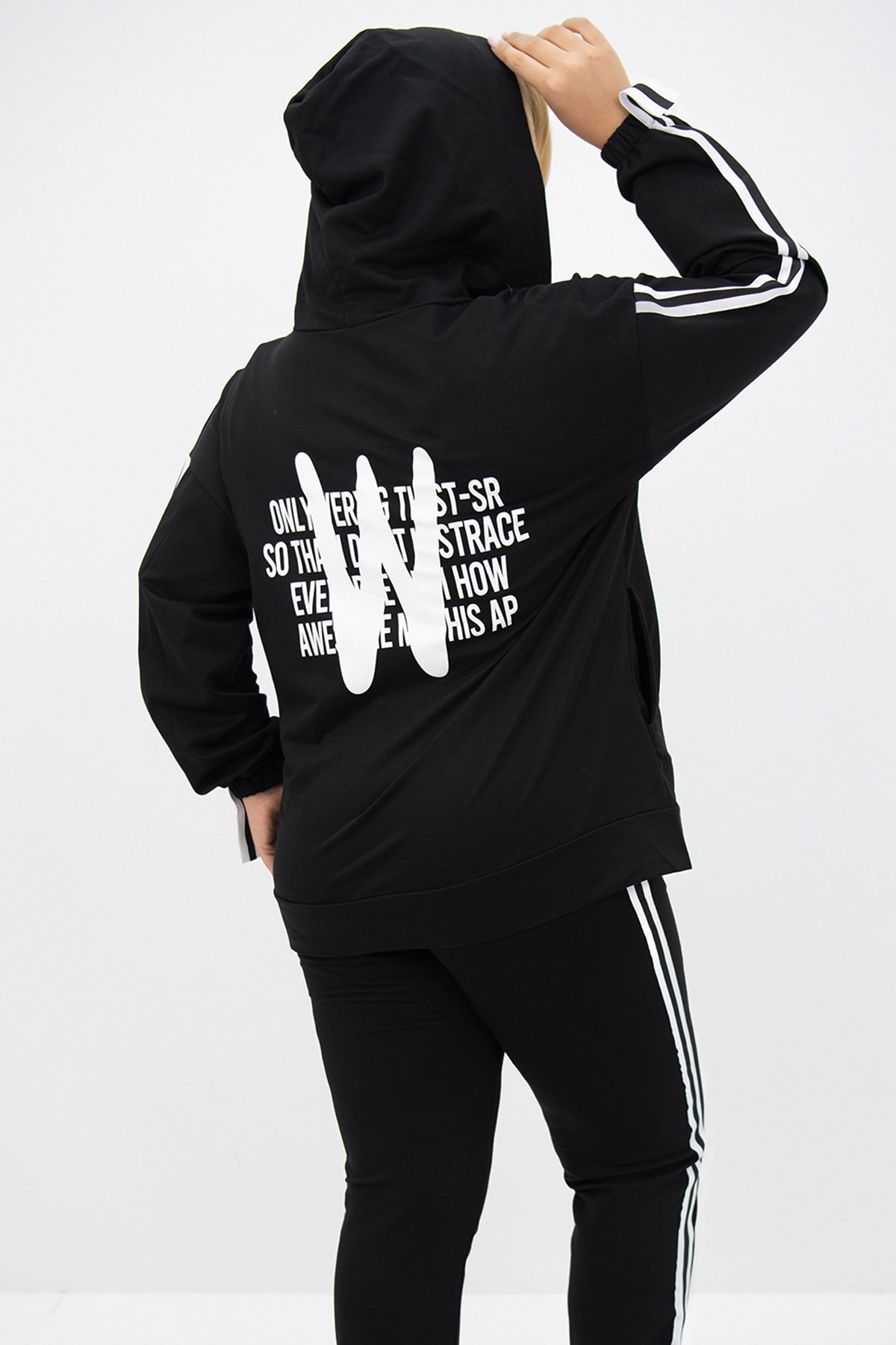 Női plus size melegítő cipzárral 8136
