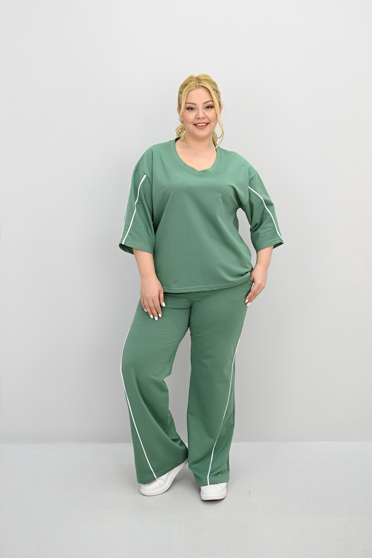 Női melegítőruha plus size 8181