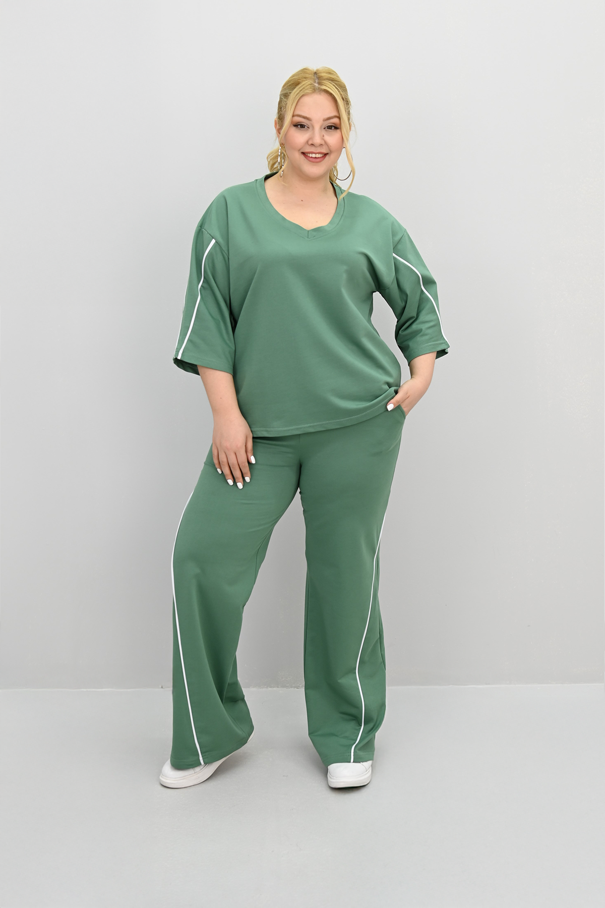 Női melegítőruha plus size 8181