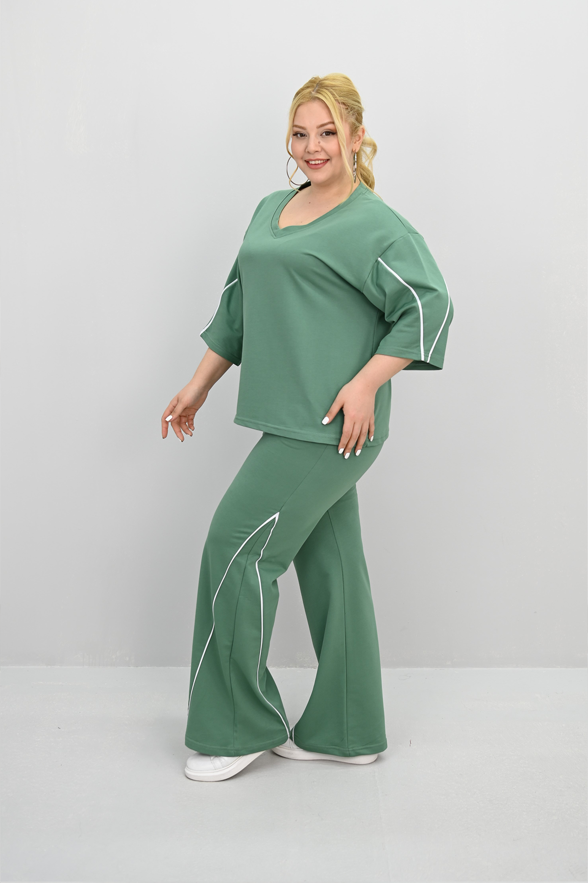 Női melegítőruha plus size 8181