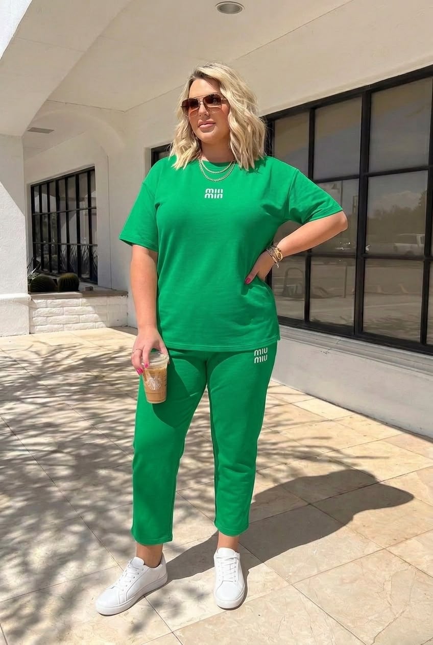 Női melegítőruha plus size 8182