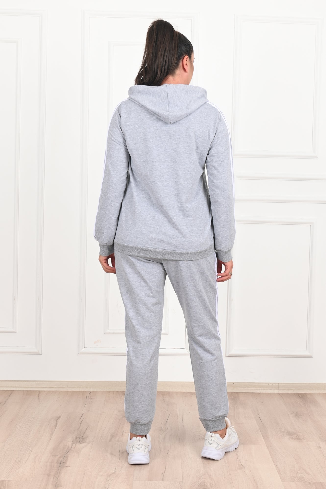 Női plus size kapucnis melegítő 8880