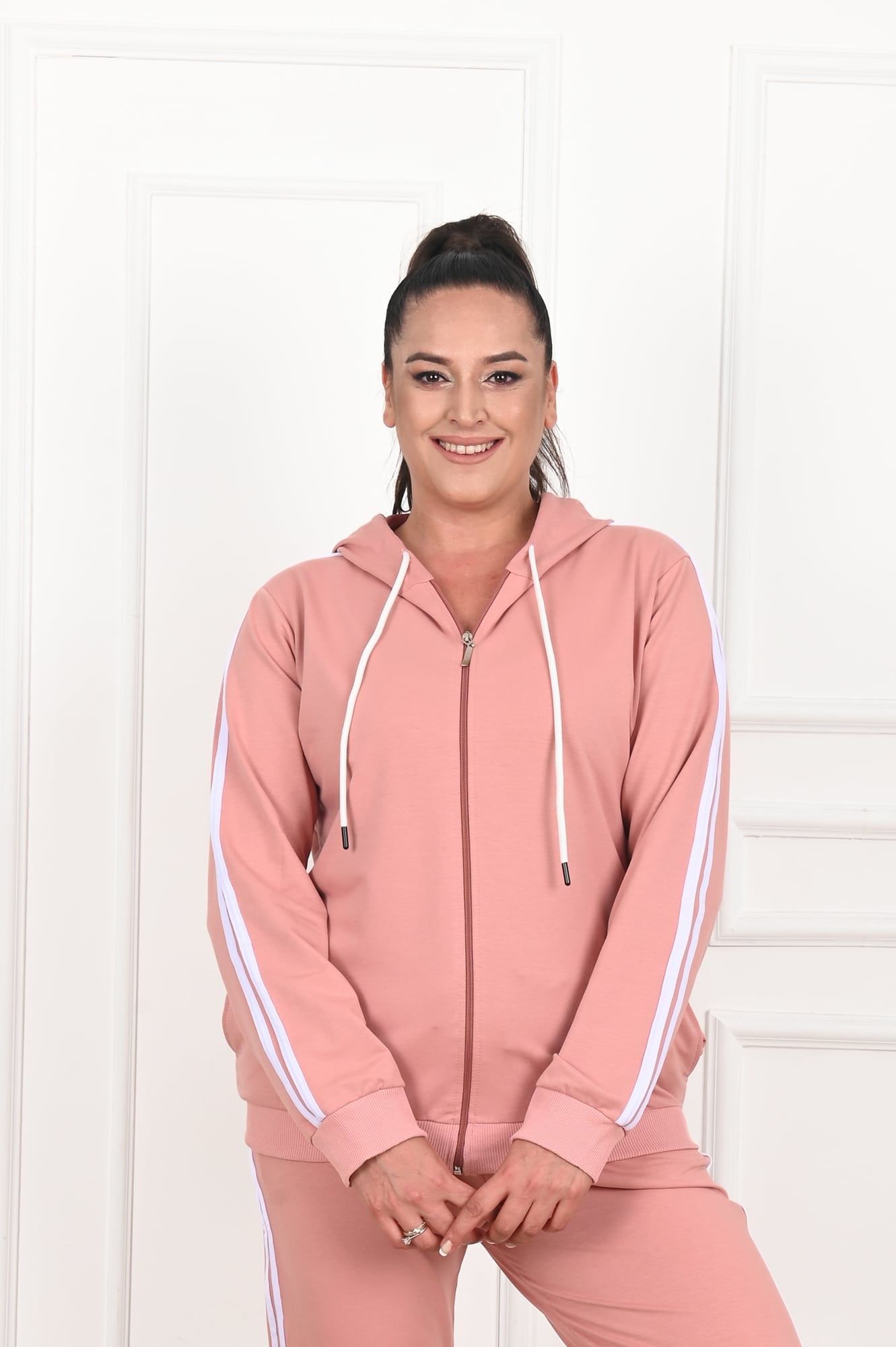 Női plus size kapucnis melegítő 8880