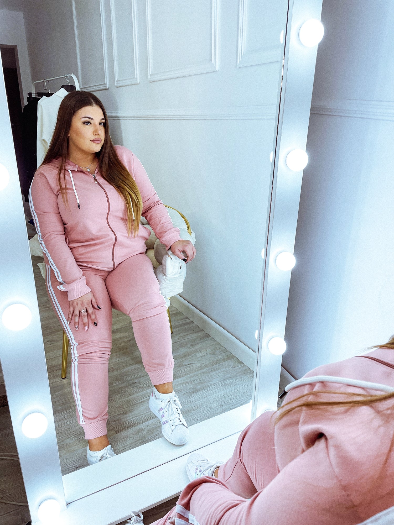 Női plus size kapucnis melegítő 8880
