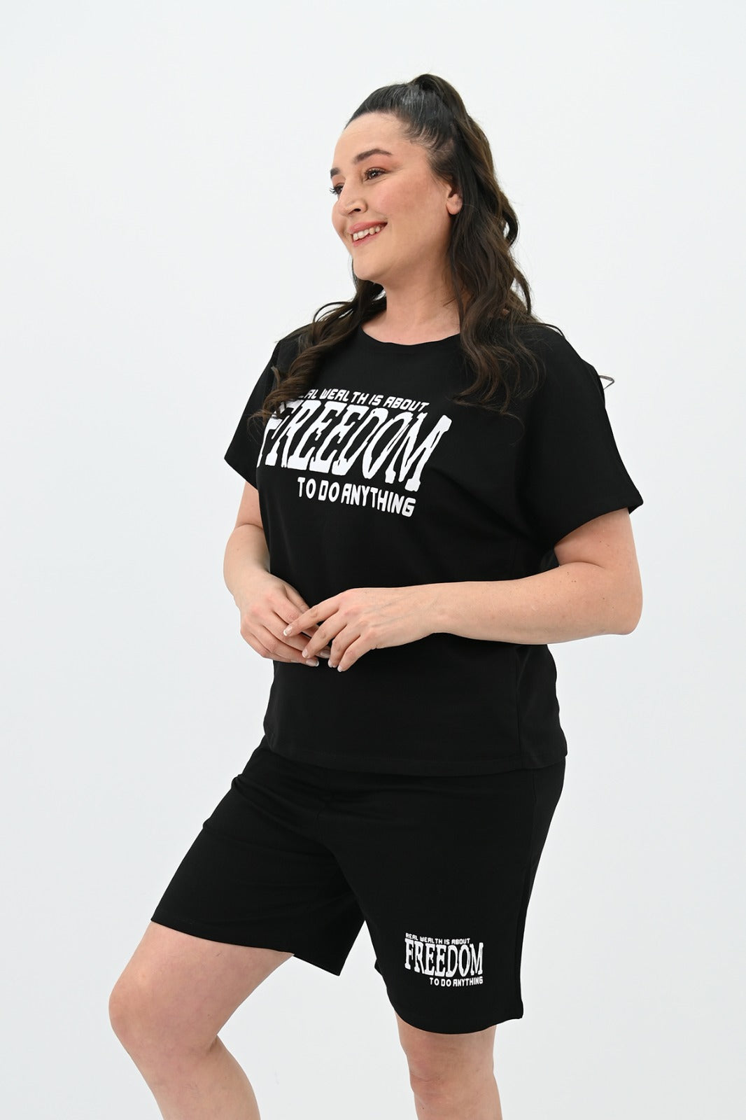 Női plus size melegítő Freedom rövidnadrág 8092