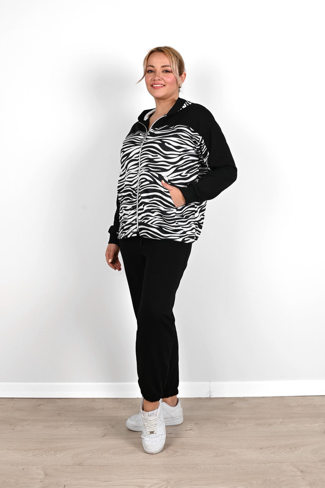 Női melegítőruha, plus size 8051