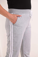 Pantalon dama marimi mari de trening 2 dungi 6008-22