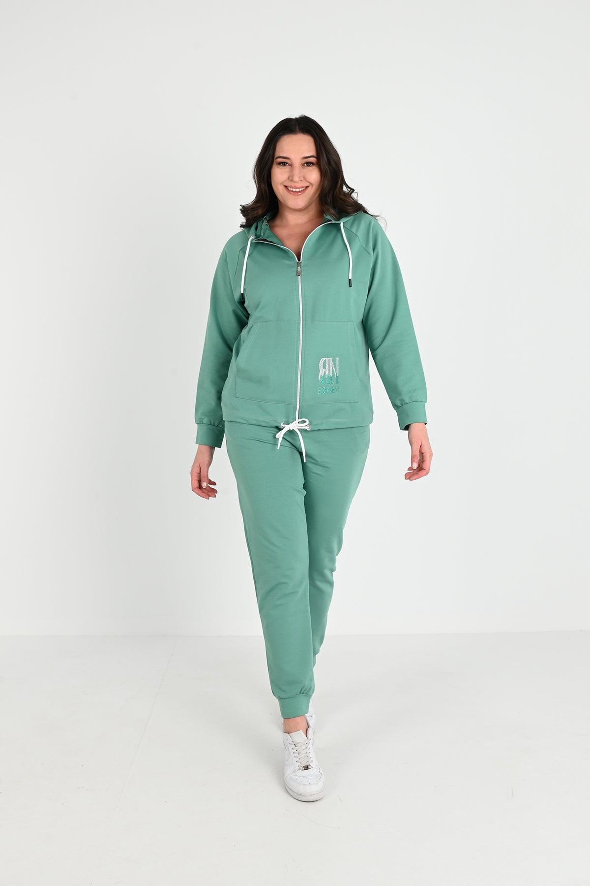 Női melegítőruha plus size 8037