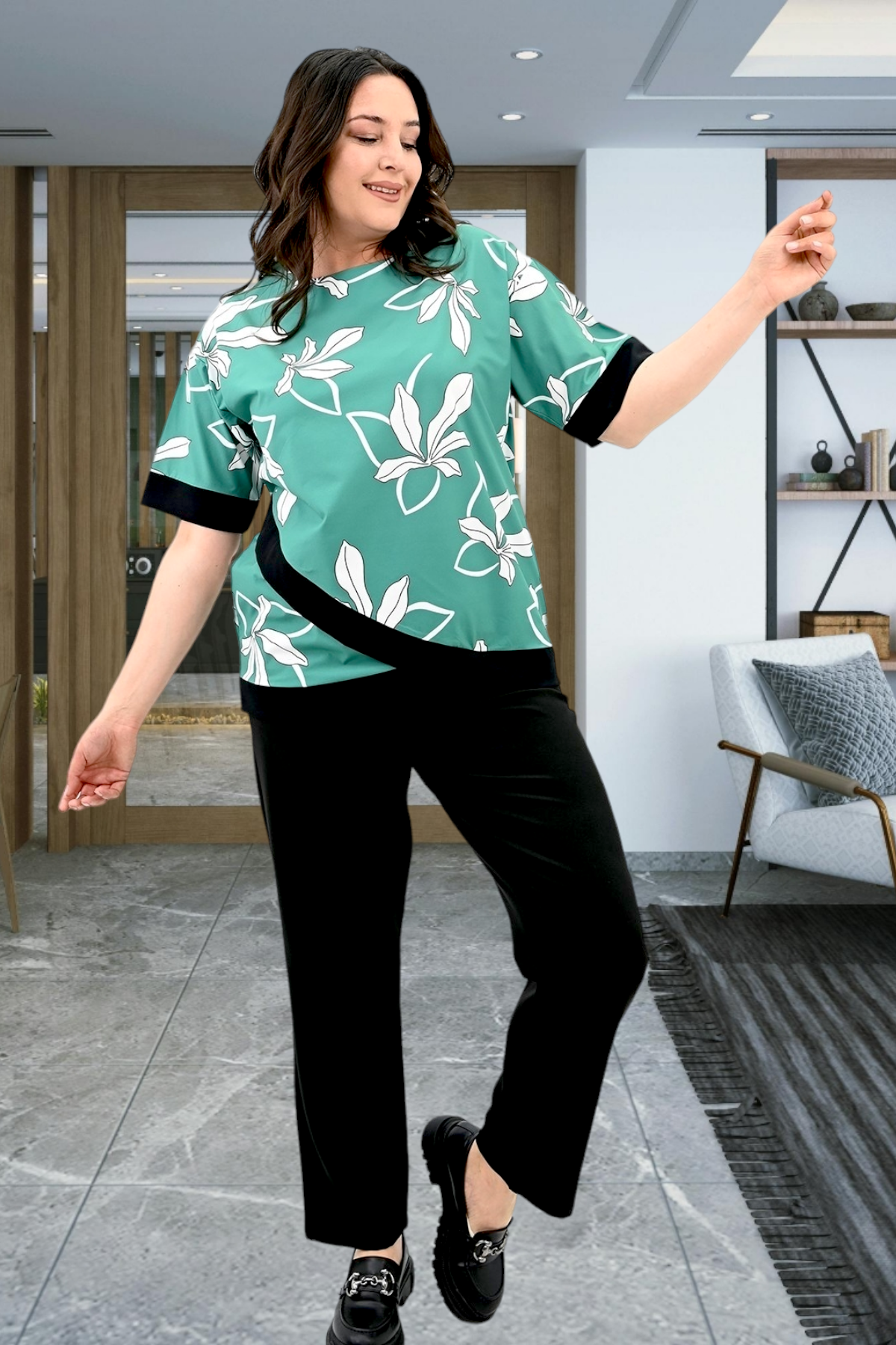 Set pantaloni si bluza cu imprimeu 8110
